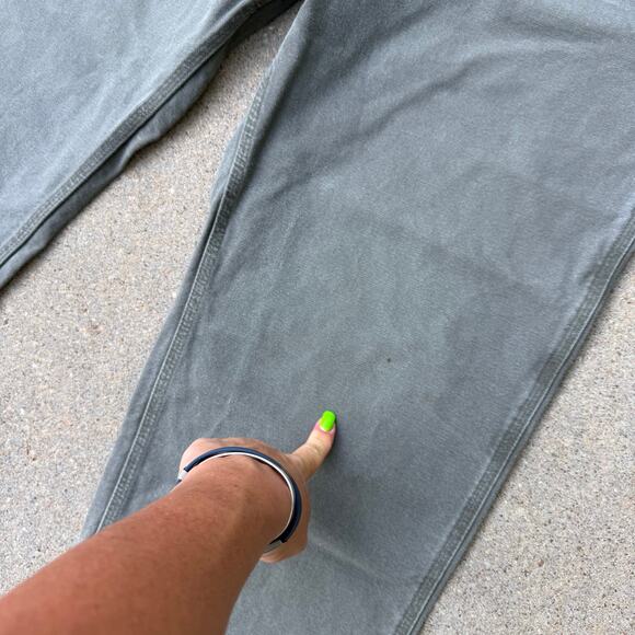 Carhartt 42x32 Duck Canvas Dungaree Fit B11-MOS Carpenter Work Pants 100% Cotton - Picture 3 of 8